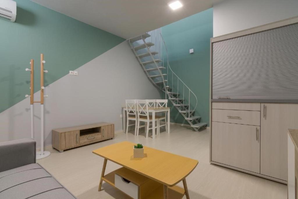 Апартаменты Piraeus Urban Style Studio #2 Экстерьер фото